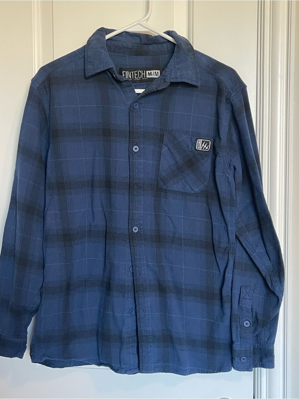 Fintech Men's Blue Plaid Long-Sleeve Flannel Button-Down Shirt
